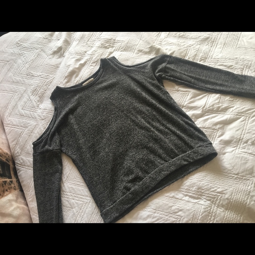 Cute peekaboo shoulder sweater!